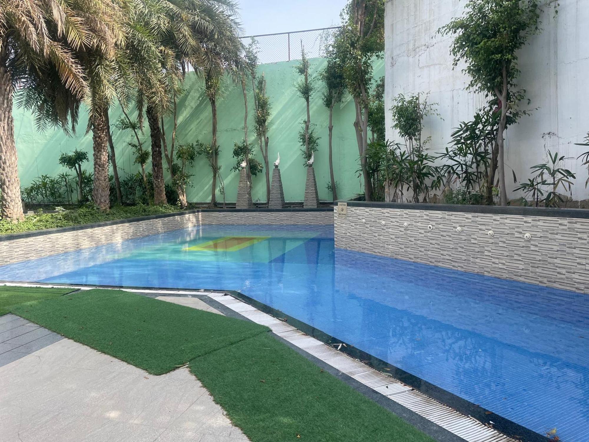 Hotel V Retreat Gurgaon Extérieur photo